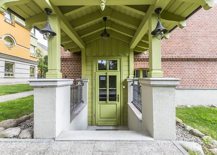 Insopot - Gogh - Near The Sea Daire