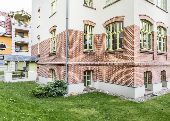 Insopot - Gogh - Near The Sea Daire *